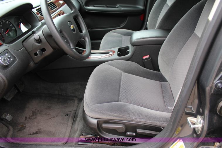 image for item I1611 2010 Chevrolet Impala