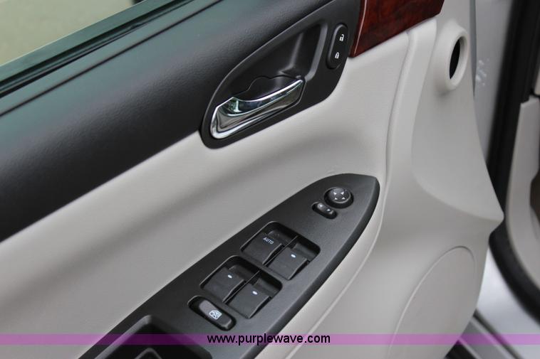 image for item I1612 2010 Chevrolet Impala