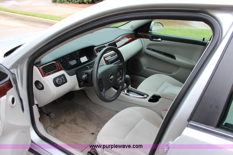 image for item I1612 2010 Chevrolet Impala