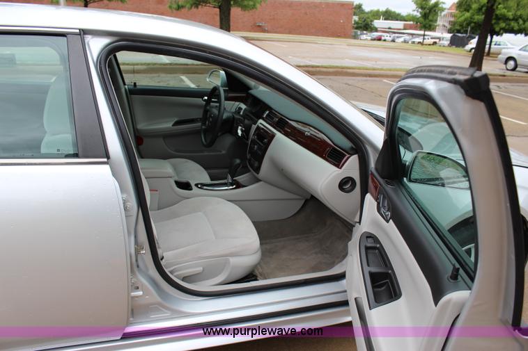 image for item I1612 2010 Chevrolet Impala