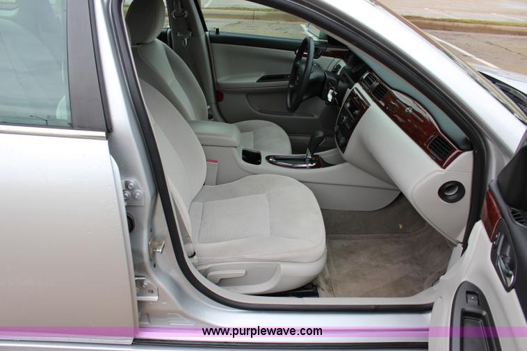 image for item I1612 2010 Chevrolet Impala