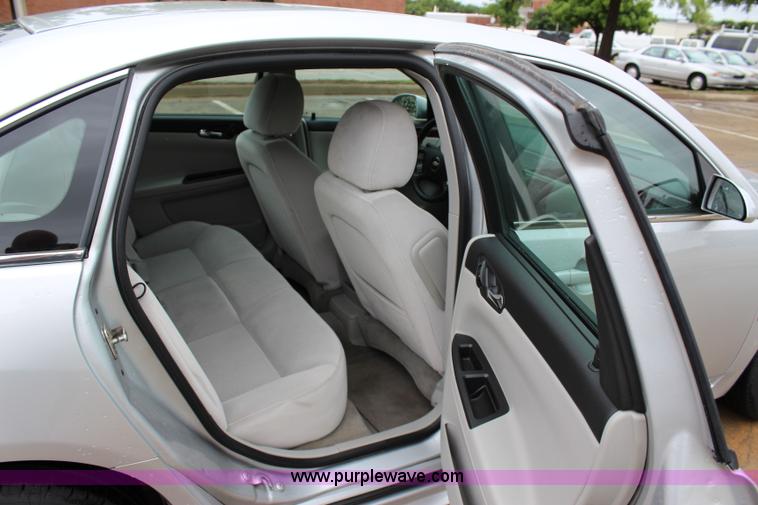 image for item I1612 2010 Chevrolet Impala