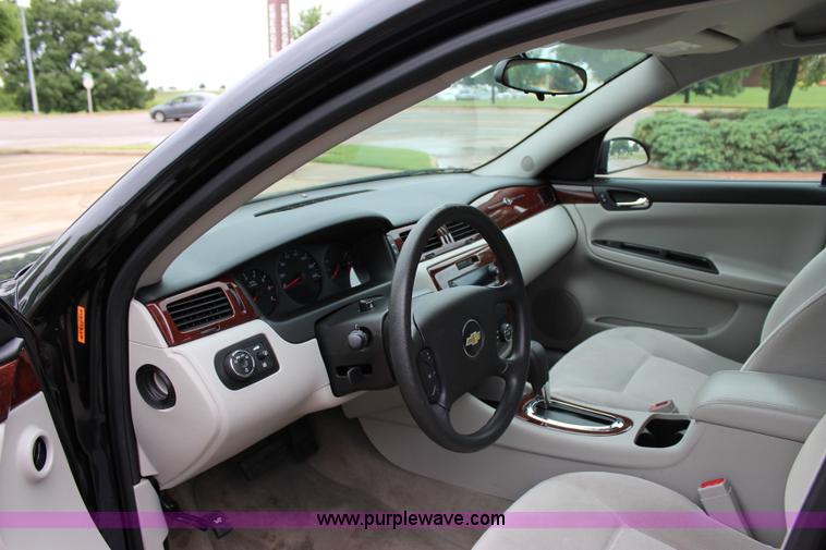 image for item I1613 2009 Chevrolet Impala