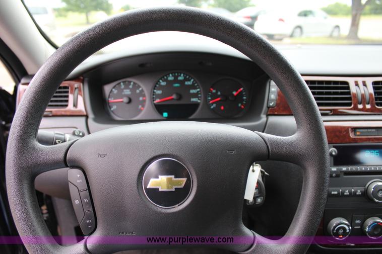image for item I1614 2011 Chevrolet Impala