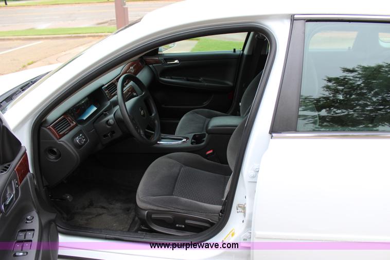 image for item I1616 2011 Chevrolet Impala