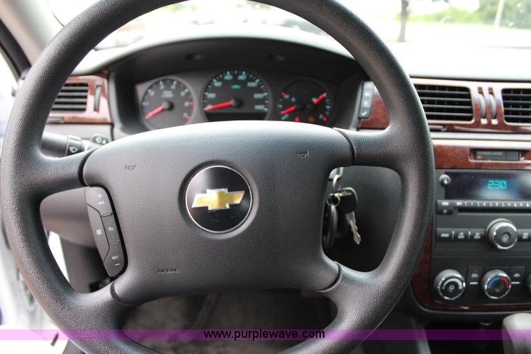 image for item I1616 2011 Chevrolet Impala