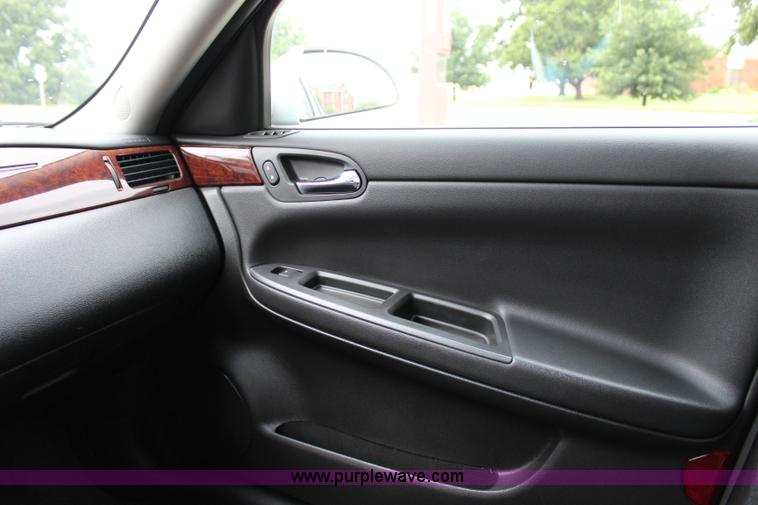 image for item I1616 2011 Chevrolet Impala