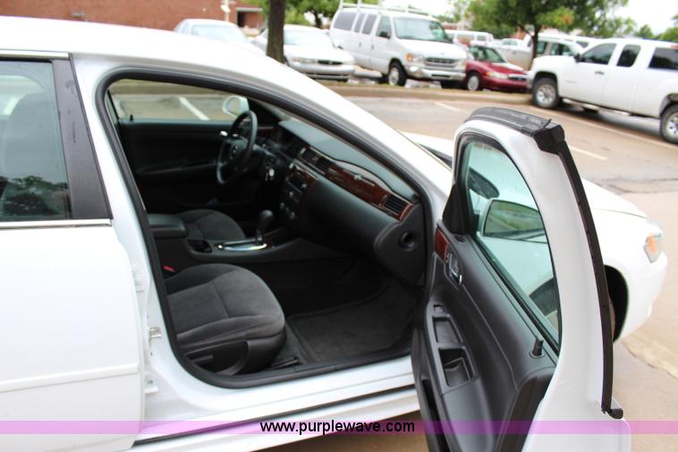 image for item I1616 2011 Chevrolet Impala