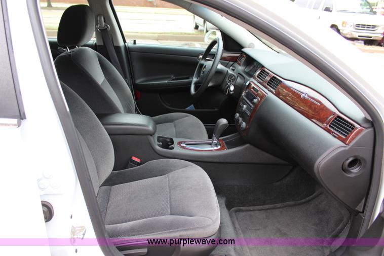 image for item I1616 2011 Chevrolet Impala