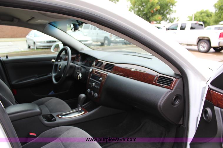 image for item I1616 2011 Chevrolet Impala