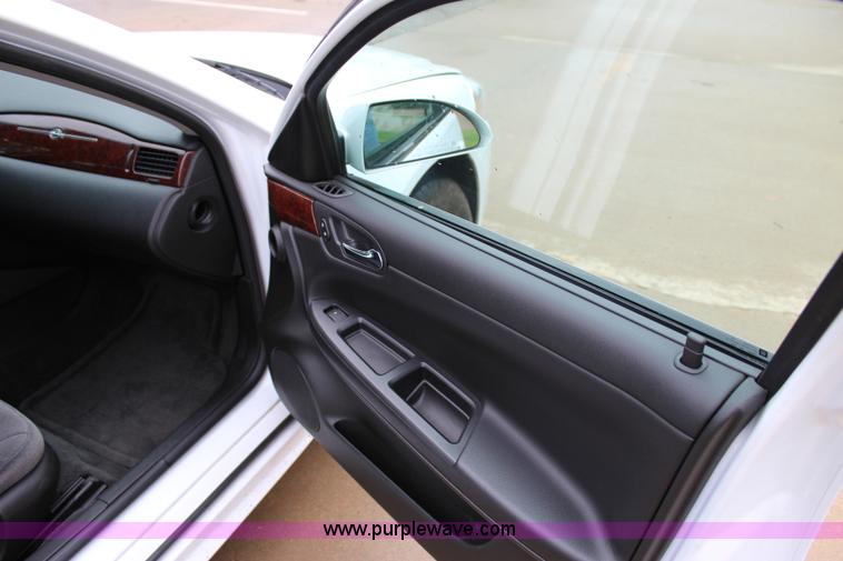 image for item I1616 2011 Chevrolet Impala