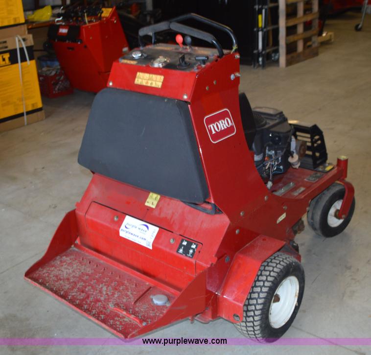 image for item I2761 Toro 23518 aerator