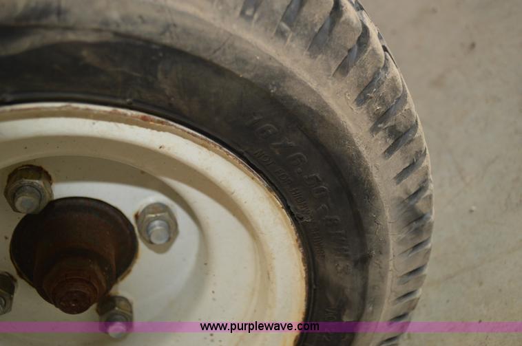 image for item I2761 Toro 23518 aerator