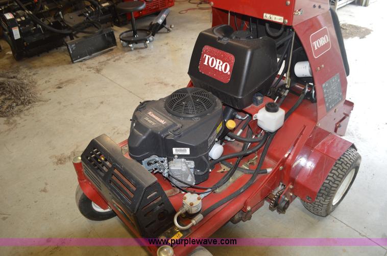 image for item I2761 Toro 23518 aerator