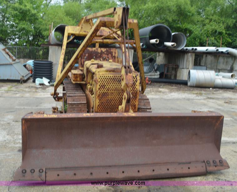 image for item I2789 Caterpillar R4 dozer