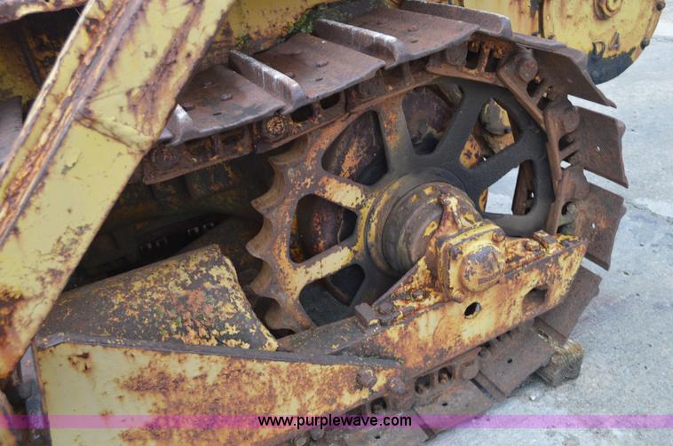 image for item I2789 Caterpillar R4 dozer