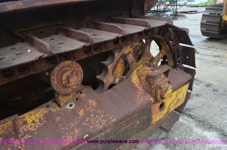 image for item I2791 Caterpillar R4 dozer