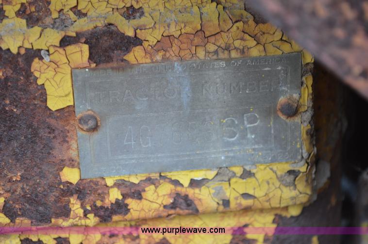 image for item I2791 Caterpillar R4 dozer