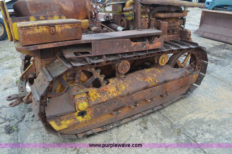 image for item I2791 Caterpillar R4 dozer