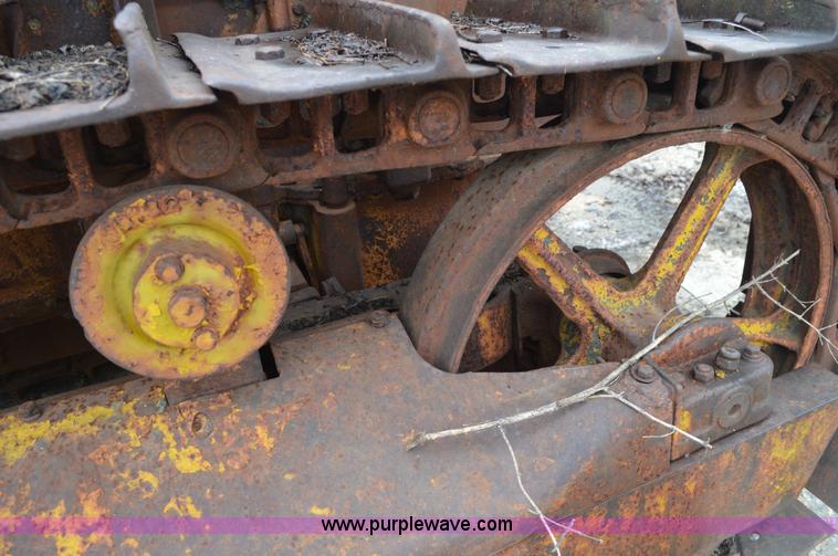 image for item I2791 Caterpillar R4 dozer