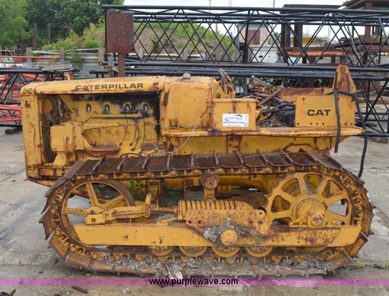 image for item I2793 Caterpillar R4 dozer
