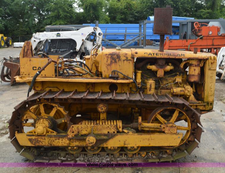 image for item I2793 Caterpillar R4 dozer