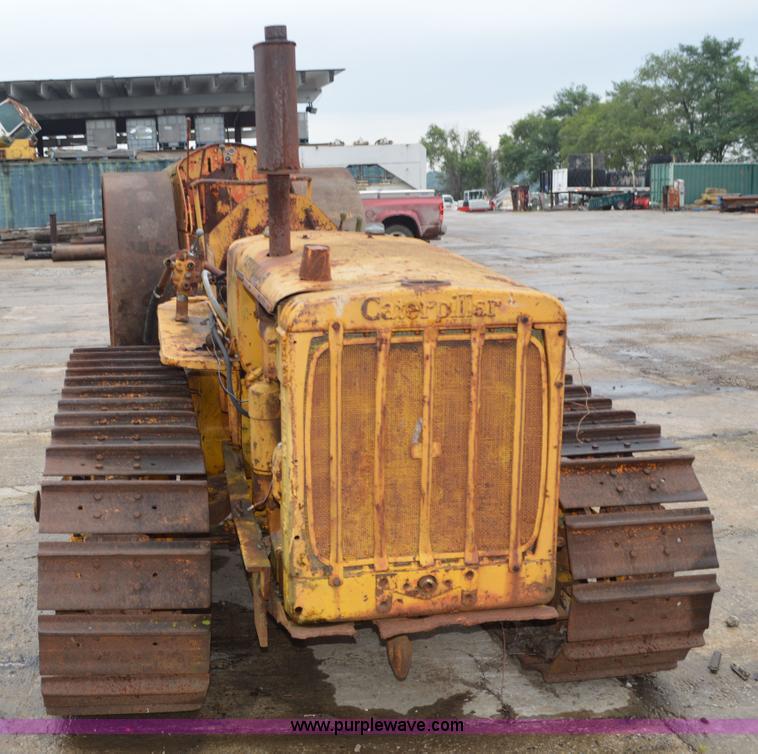 image for item I2793 Caterpillar R4 dozer