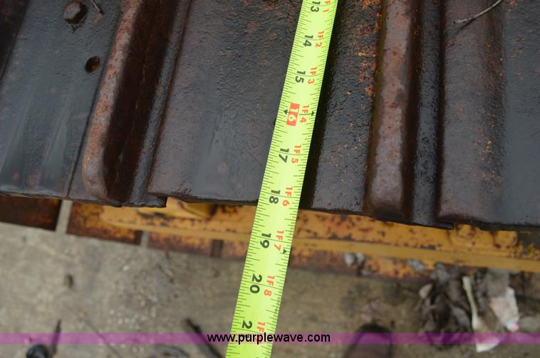 image for item I2793 Caterpillar R4 dozer