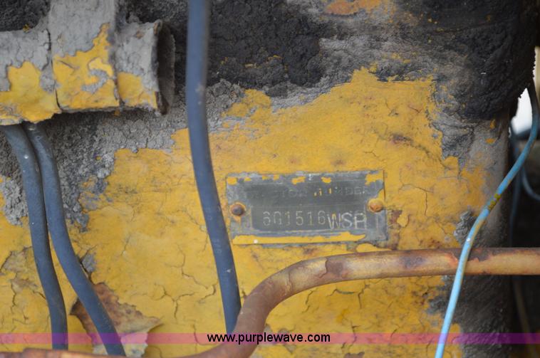 image for item I2793 Caterpillar R4 dozer