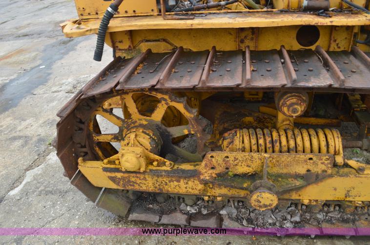image for item I2793 Caterpillar R4 dozer