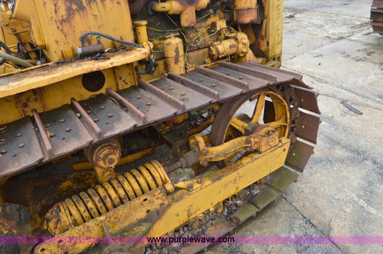 image for item I2793 Caterpillar R4 dozer