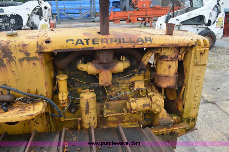 image for item I2793 Caterpillar R4 dozer