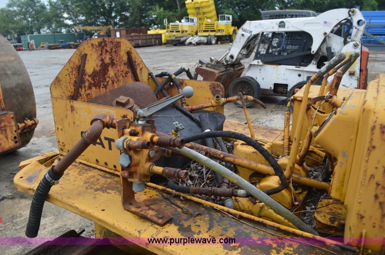 image for item I2793 Caterpillar R4 dozer