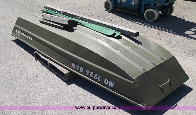 image for item I2805 Tracker Topper aluminum boat