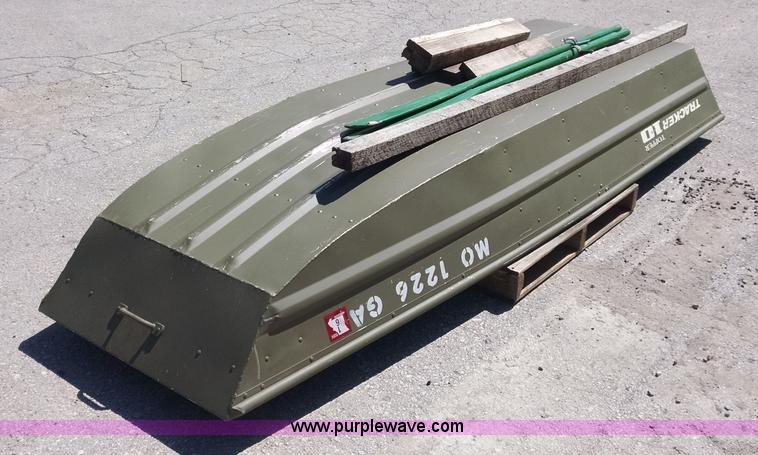 image for item I2805 Tracker Topper aluminum boat