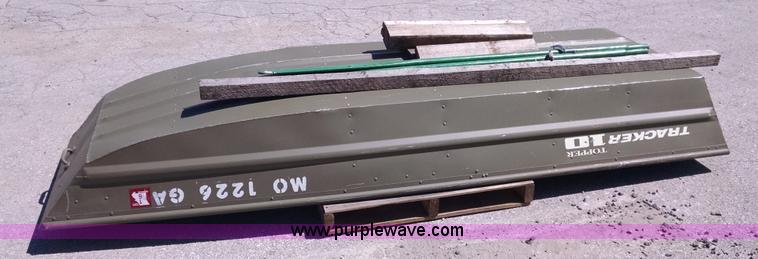 image for item I2805 Tracker Topper aluminum boat