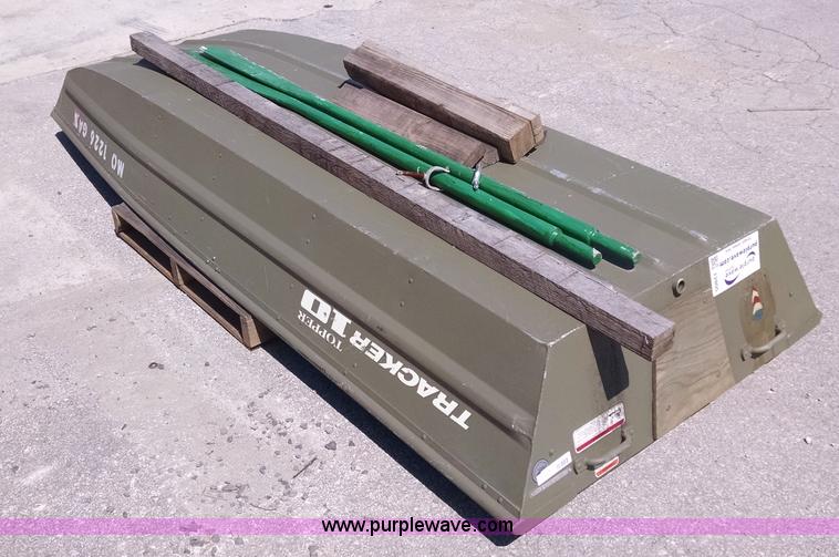 image for item I2805 Tracker Topper aluminum boat