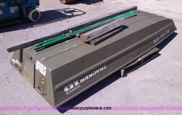 image for item I2805 Tracker Topper aluminum boat