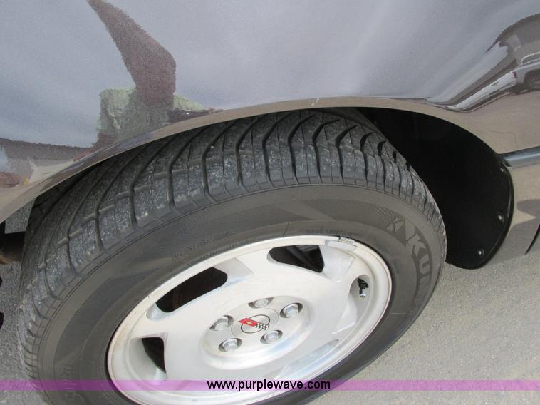 image for item J1760 1988 Chevrolet Corvette convertible