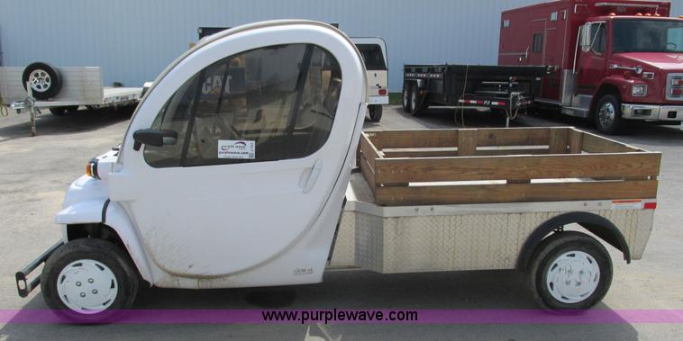 image for item J1761 2008 Gem Car Gem El electric utility cart