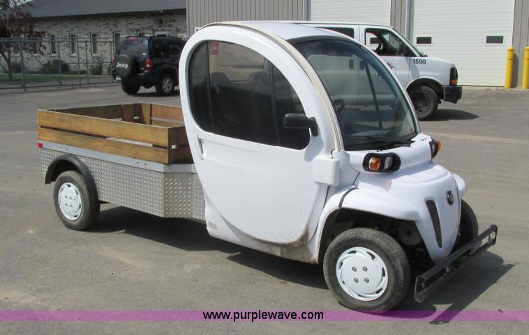 image for item J1761 2008 Gem Car Gem El electric utility cart