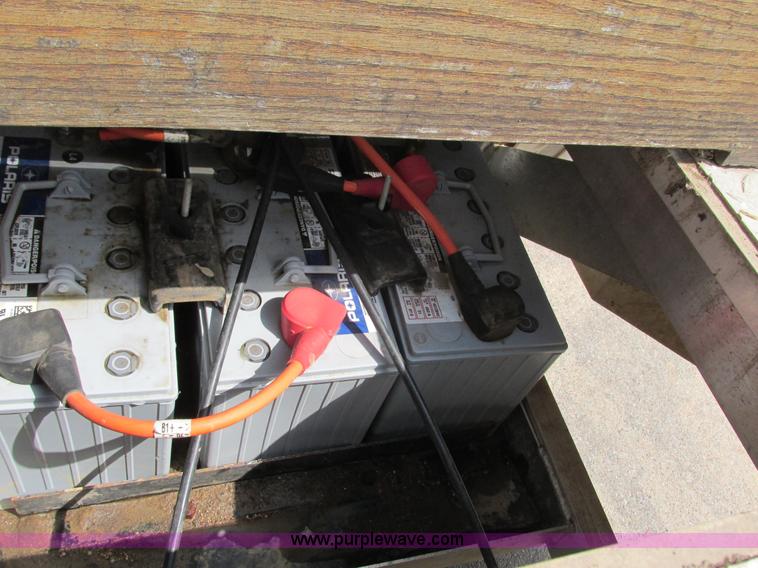 image for item J1761 2008 Gem Car Gem El electric utility cart