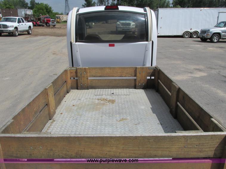 image for item J1761 2008 Gem Car Gem El electric utility cart