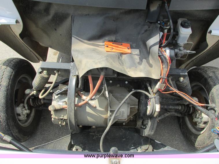 image for item J1761 2008 Gem Car Gem El electric utility cart