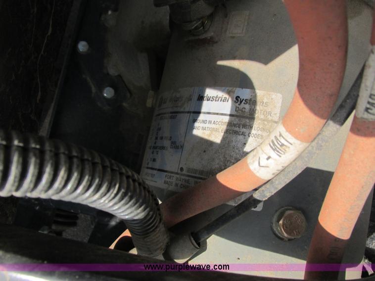 image for item J1761 2008 Gem Car Gem El electric utility cart