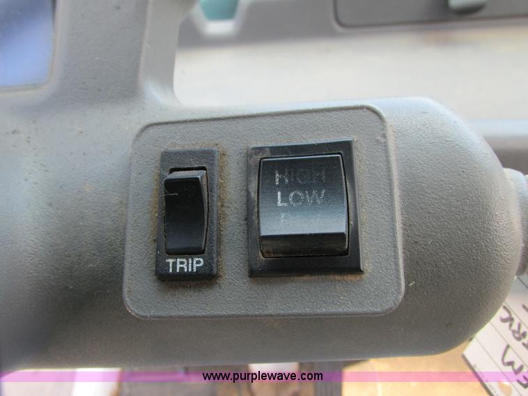 image for item J1761 2008 Gem Car Gem El electric utility cart