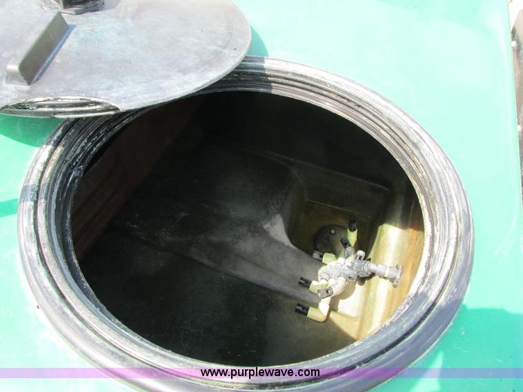 image for item J1763 2002 Cushman Spraytek self-propelled sprayer