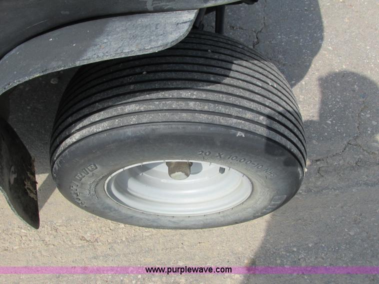 image for item J1763 2002 Cushman Spraytek self-propelled sprayer