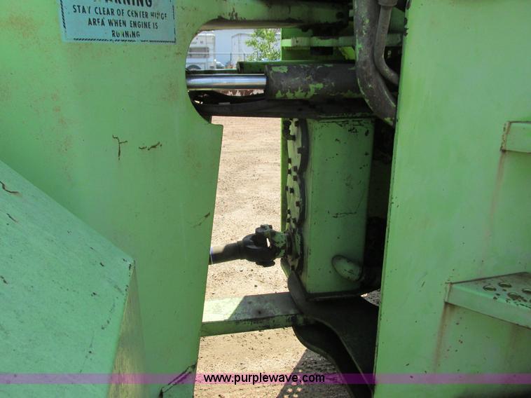 image for item J1764 1974 Steiger Bearcat II 4WD tractor