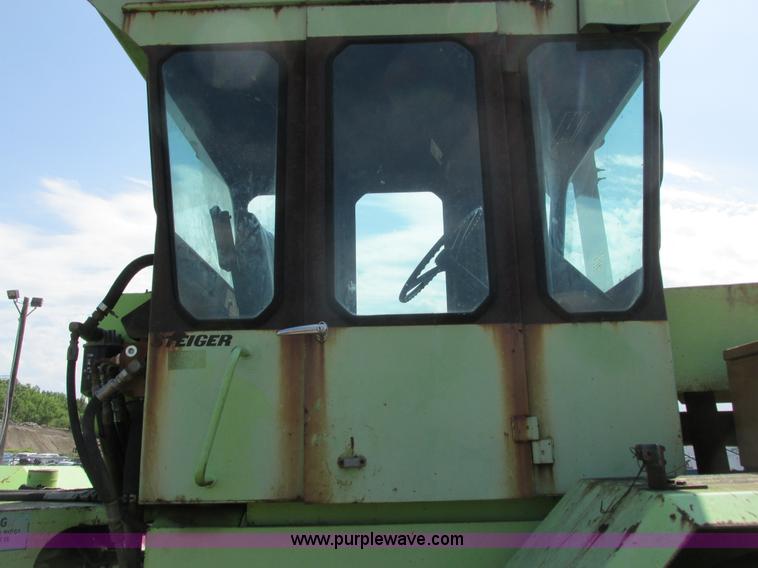 image for item J1764 1974 Steiger Bearcat II 4WD tractor